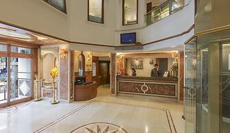 The Paradise by Tunga