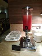 The International by Tunga