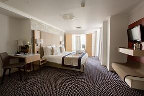 Radisson Blu Waterfront Hotel, Jersey