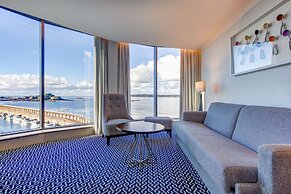 Radisson Blu Waterfront Hotel, Jersey