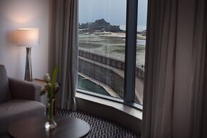 Radisson Blu Waterfront Hotel, Jersey