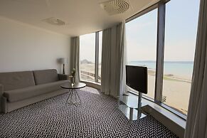 Radisson Blu Waterfront Hotel, Jersey
