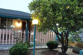 Riverside Inn & Suites Santa Cruz