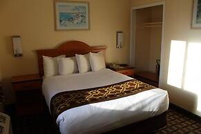 Riverside Inn & Suites Santa Cruz