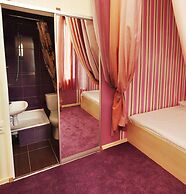 Zirka Hotel