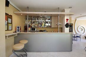 Zirka Hotel