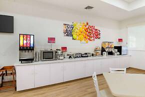 Best Western Plus Crossroads Inn & Suites