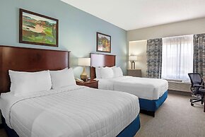 Best Western Plus Crossroads Inn & Suites