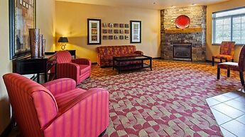 Crandon Inn and Suites