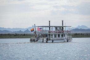 Holiday Inn Express & Suites Yuma by IHG