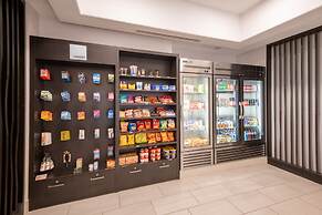 Holiday Inn Express & Suites Yuma by IHG