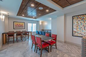 Holiday Inn Express & Suites Asheville Downtown by IHG