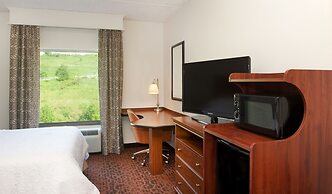 Hampton Inn & Suites Pittsburgh-Meadow Lands