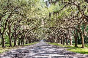 Holiday Inn Savannah Historic District by IHG