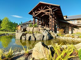 Sunrise Ridge Waterfront Resort