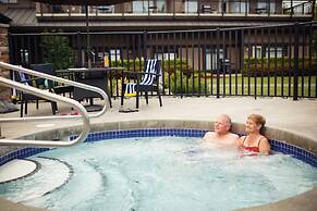 Sunrise Ridge Waterfront Resort