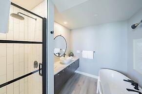 Sunrise Ridge Waterfront Resort