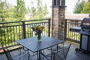 Sunrise Ridge Waterfront Resort