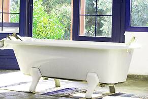 Agionissi Resort Hotel