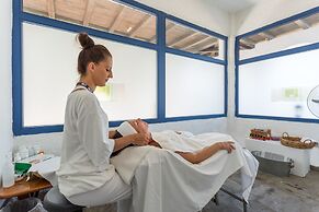 Agionissi Resort Hotel