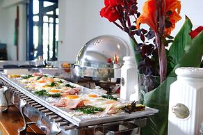 Agionissi Resort Hotel