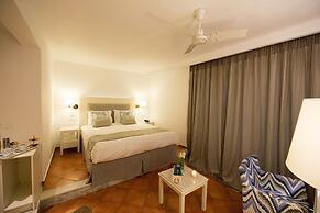Knossos Beach Bungalows Suites Resort & Spa