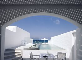 Knossos Beach Bungalows Suites Resort & Spa