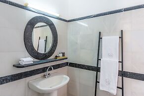 Knossos Beach Bungalows Suites Resort & Spa