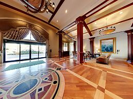 Emerald Grande Condominiums at HarborWalk Village