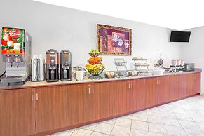 Microtel Inn & Suites by Wyndham Gassaway/Sutton