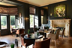 The Close Hotel