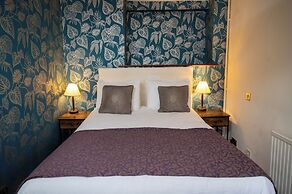 Cross Hands Hotel Old Sodbury by Greene King Inns