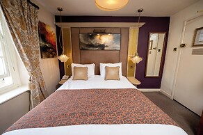 Cross Hands Hotel Old Sodbury by Greene King Inns