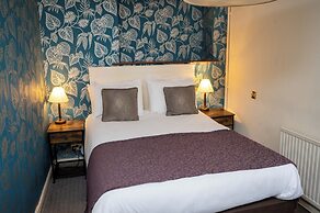 Cross Hands Hotel Old Sodbury by Greene King Inns