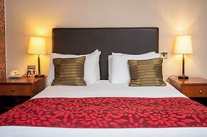 Cross Hands Hotel Old Sodbury by Greene King Inns