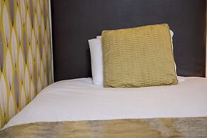 Cross Hands Hotel Old Sodbury by Greene King Inns