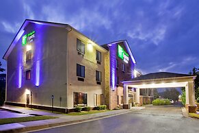 Holiday Inn Express & Suites Buford NE - Lake Lanier, an IHG Hotel