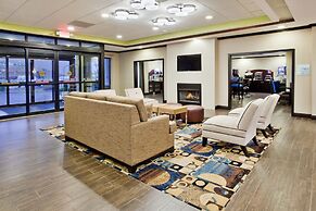Holiday Inn Express & Suites Buford NE - Lake Lanier by IHG