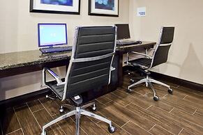 Holiday Inn Express & Suites Buford NE - Lake Lanier by IHG