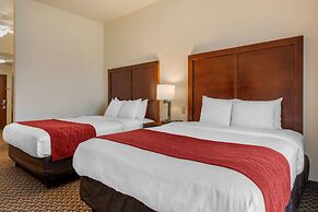 Comfort Inn & Suites Airport