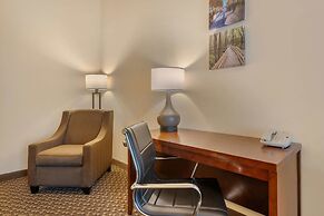 Comfort Inn & Suites Airport