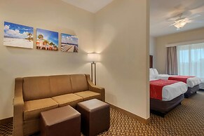 Comfort Inn & Suites Airport