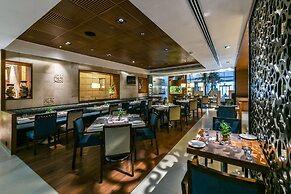 The Regenza by Tunga