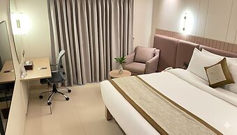 The Regenza by Tunga