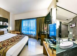 The Regenza by Tunga