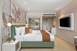 The Regenza by Tunga