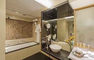 The Regenza by Tunga