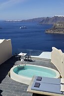 Suites of the Gods Cave Spa