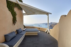 Suites of the Gods Cave Spa