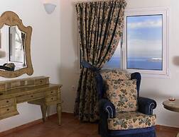 Suites of the Gods Cave Spa